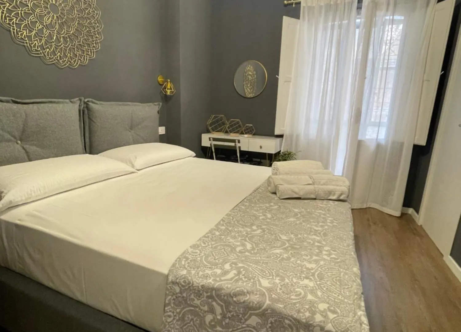 Isvi Bari Comfort Rooms 0*,